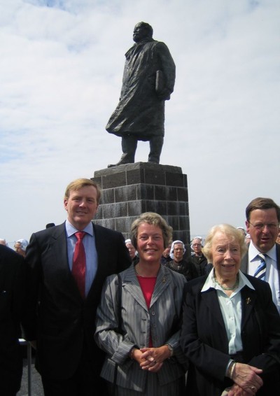 Foto van Prins van Oranje met de nazaten van Lely